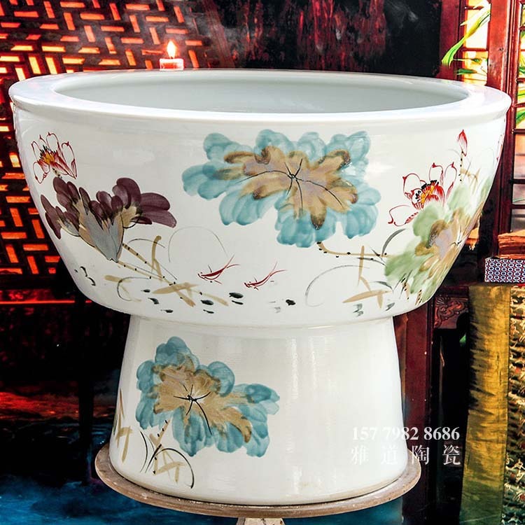 景德鎮手繪荷花清香陶瓷魚缸-側面