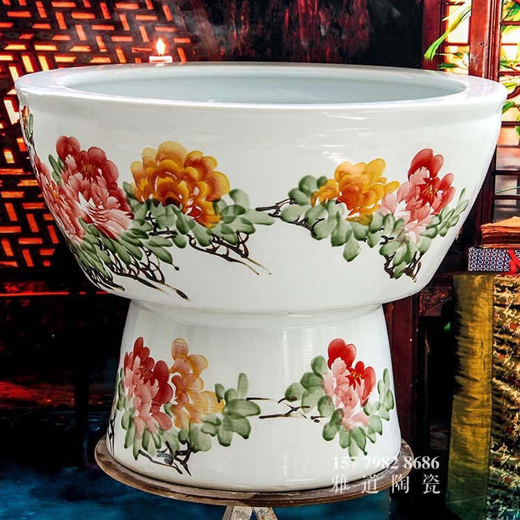 手繪景德鎮陶瓷大魚缸春暉