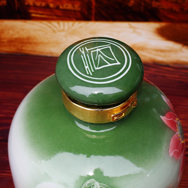 雅道青釉雕刻酒壇系列荷花款-蓋子