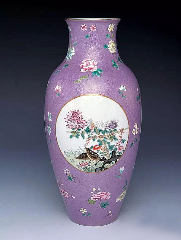 居仁堂胭脂紅地開光花鳥瓶