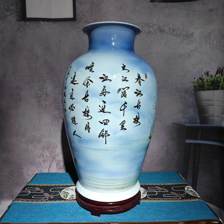 景德鎮手繪藝術花瓶（春江古樓）(圖4)